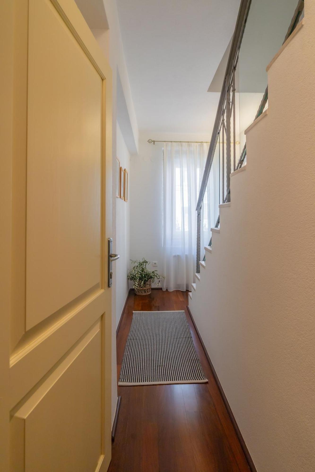 Old Town Seabreeze Residence Rovigno Esterno foto