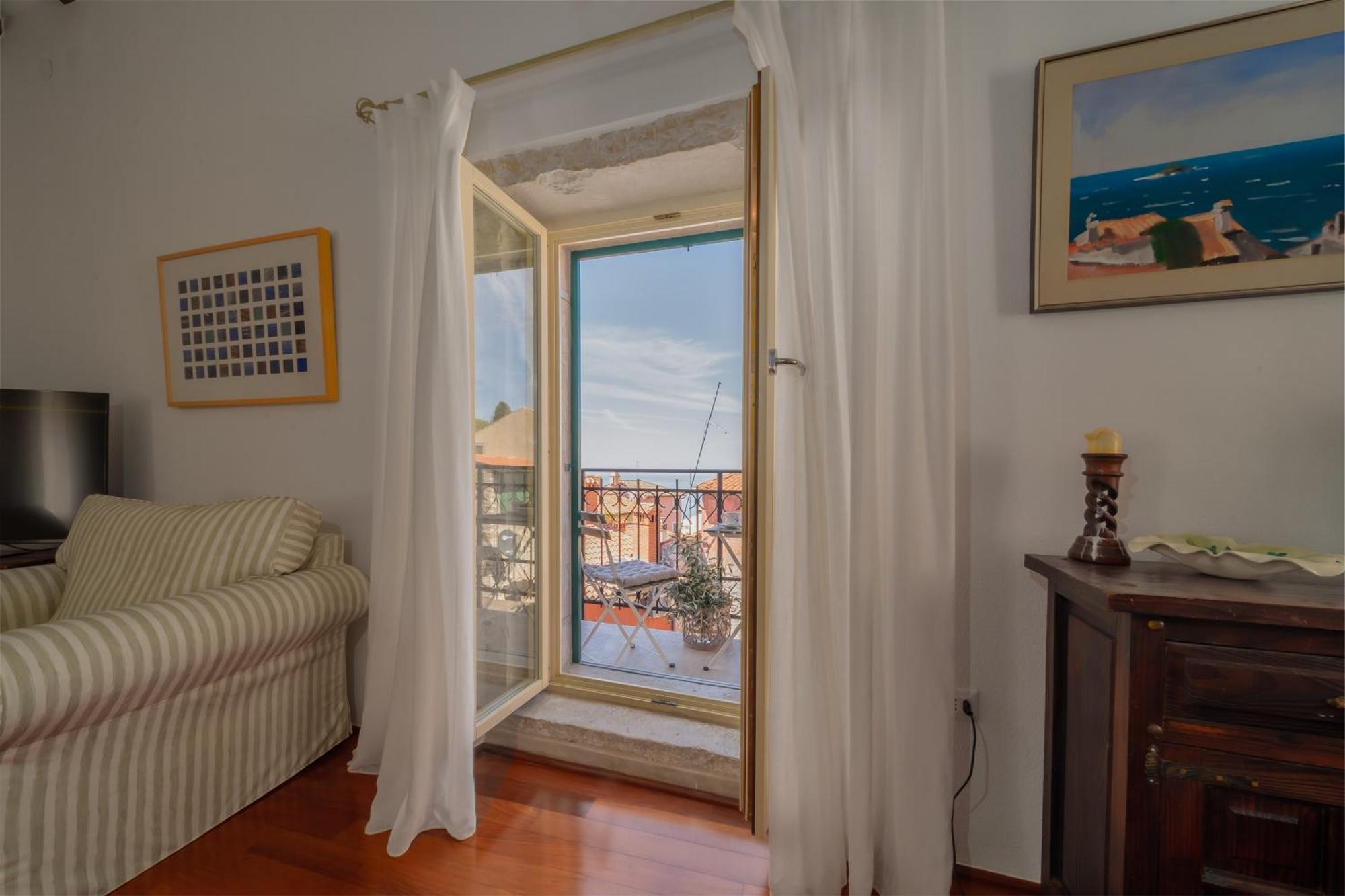 Old Town Seabreeze Residence Rovigno Esterno foto
