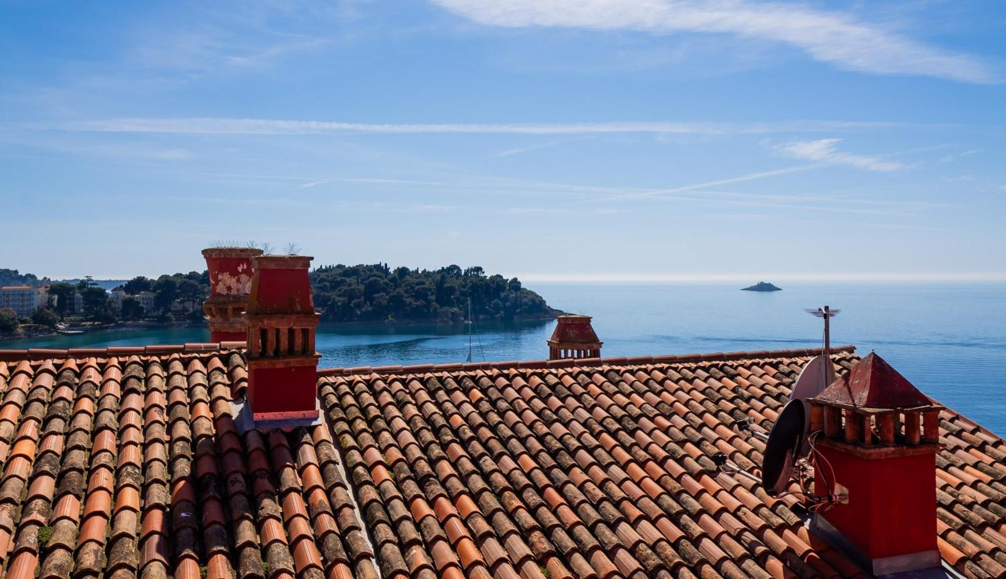 Old Town Seabreeze Residence Rovigno Esterno foto